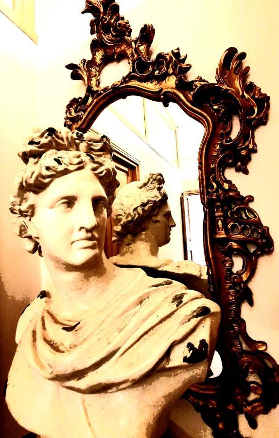 1878S By Aat- Luxury Historic House Piazza Di Spagna Rome Exterior photo